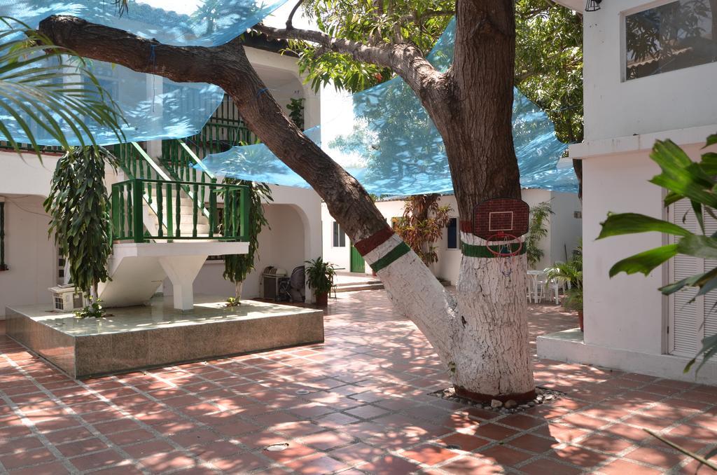 Hotel Vargas Airport Cartagena Ngoại thất bức ảnh