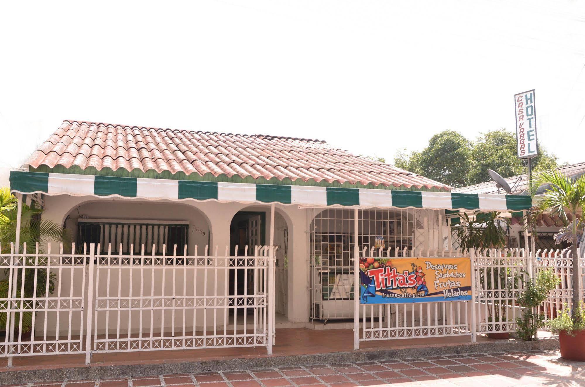 Hotel Vargas Airport Cartagena Ngoại thất bức ảnh