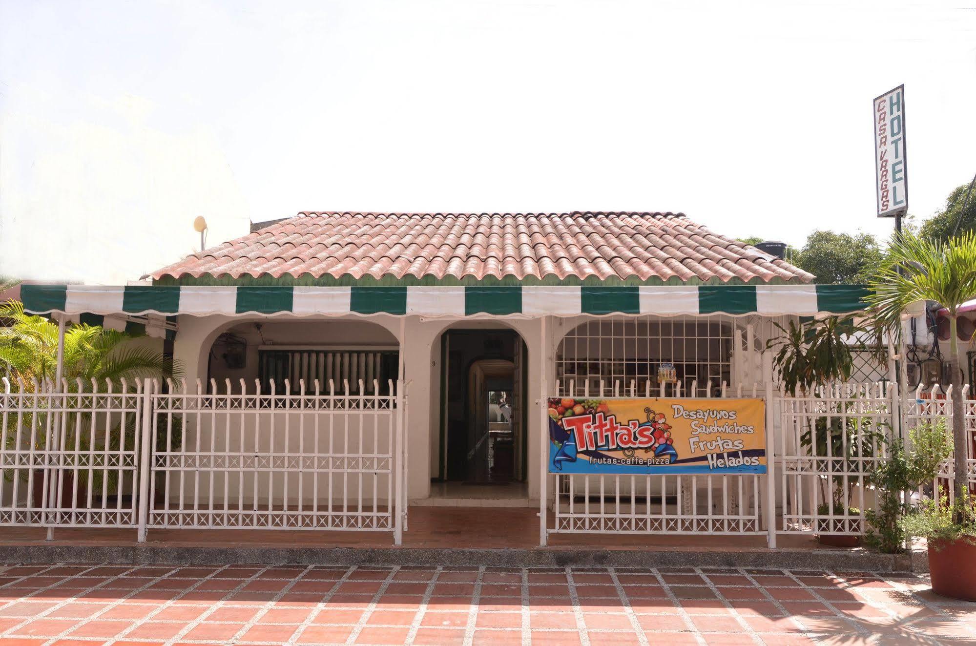 Hotel Vargas Airport Cartagena Ngoại thất bức ảnh